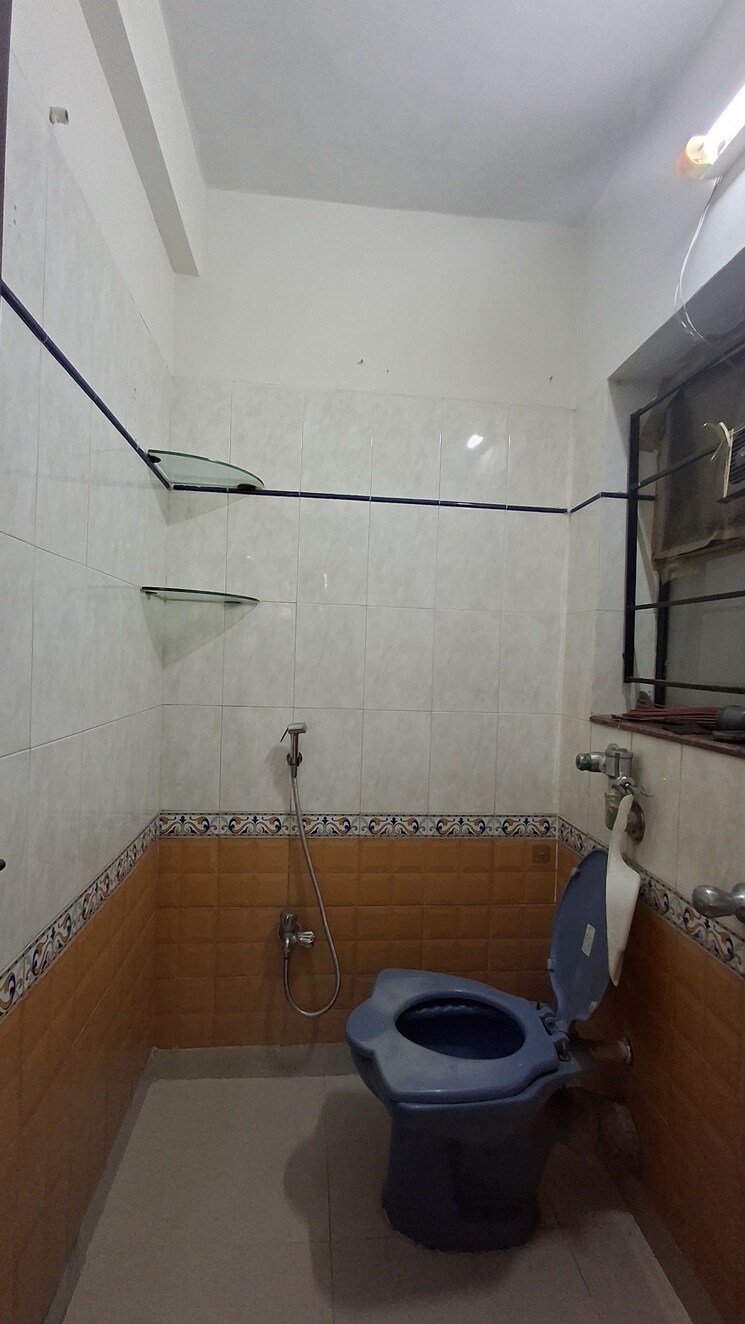Bathroom, vasant-marvel-glory 2 Bedroom 810 Sq.Ft. Apartment In Borivali East Mumbai 9507686