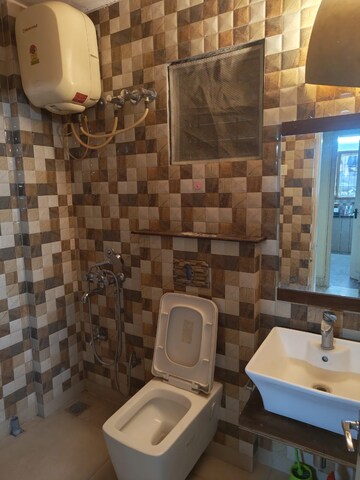 Bathroom in 2 BHK Apartment at Classique Mansion, Indiranagar – for Rent