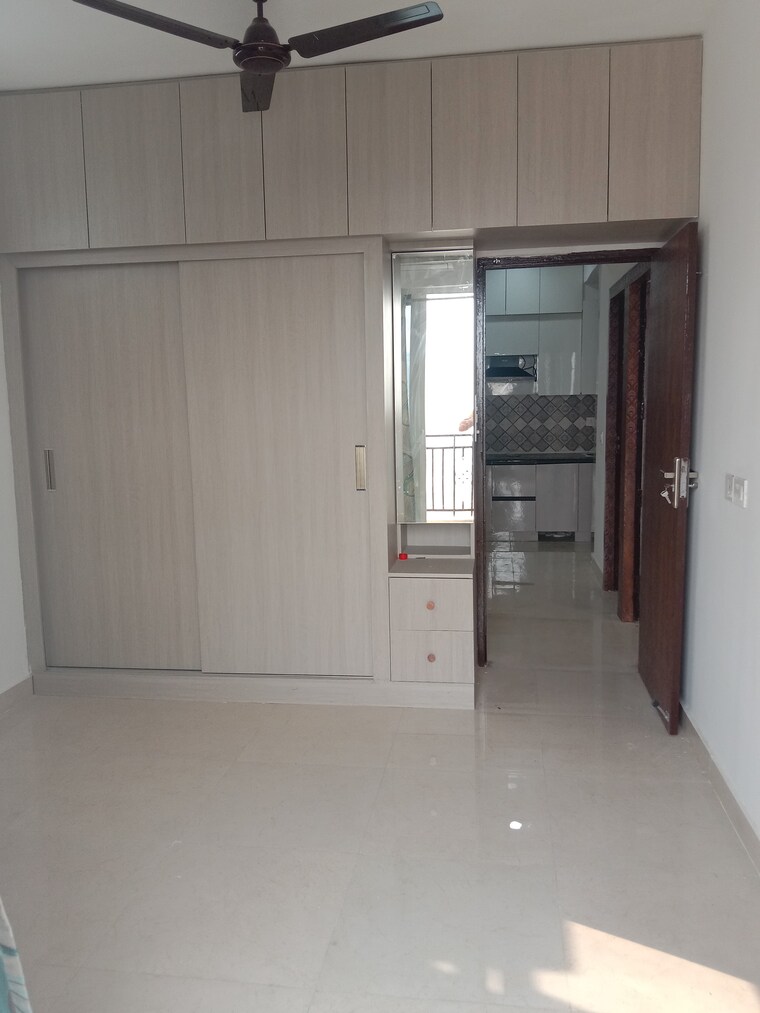 Room, signature-global-prime 2 Bedroom 834 Sq.Ft. Apartment In Sector 63a Gurgaon 9507780