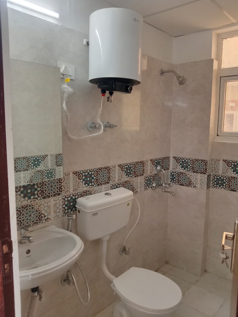 Bathroom, signature-global-prime 2 Bedroom 834 Sq.Ft. Apartment In Sector 63a Gurgaon 9507780