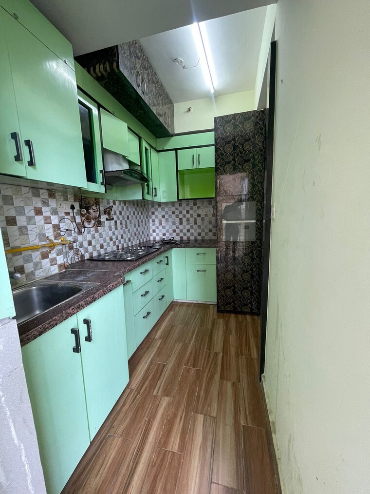 Kitchen, paras-tierea 2.5 Bedroom 1070 Sq.Ft. Apartment In Sector 137 Noida 9507805