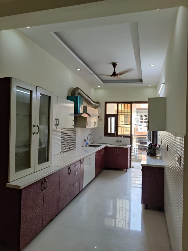 Kitchen, motia-royal-citi-apartments 3 Bedroom 1800 Sq.Ft. Apartment In Ghazipur Zirakpur 9507795