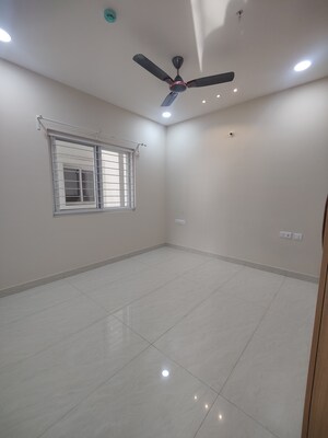 Room in 3 BHK Apartment at Prestige Beverly Hills, Kokapet – for Rent