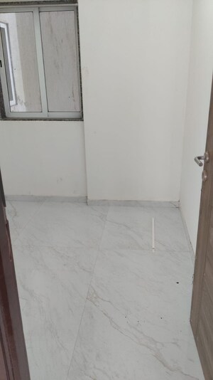Room in 2.5 BHK Apartment at Chembur – for Rent