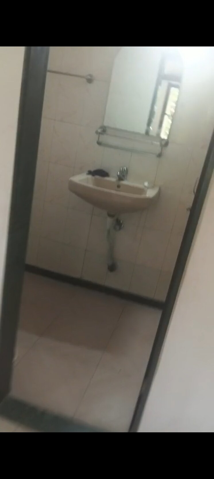 Bathroom, takshila-chs 2 Bedroom 975 Sq.Ft. Apartment In Andheri East Mumbai 9507847