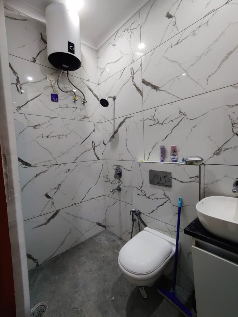 Bathroom, maxxus-elanza 3 Bedroom 1100 Sq.Ft. Apartment In International Airport Road Zirakpur 9507850