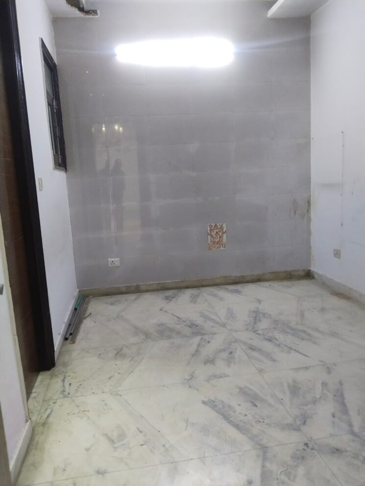 Room, ashoka-enclave-faridabad 3 Bedroom 1200 Sq.Ft. Builder Floor In Sector 34 Faridabad 9507888