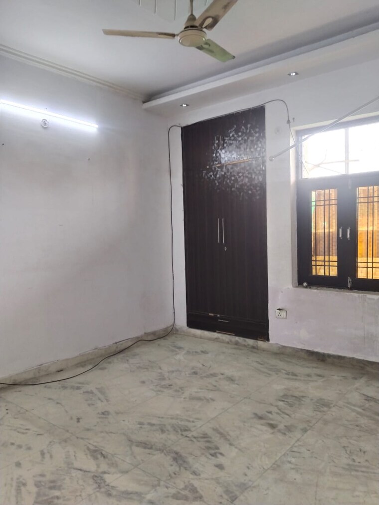 Room, ashoka-enclave-faridabad 3 Bedroom 1200 Sq.Ft. Builder Floor In Sector 34 Faridabad 9507888