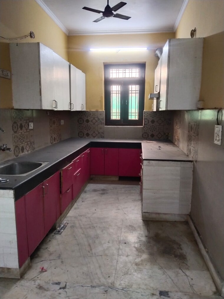 Kitchen, ashoka-enclave-faridabad 3 Bedroom 1200 Sq.Ft. Builder Floor In Sector 34 Faridabad 9507888