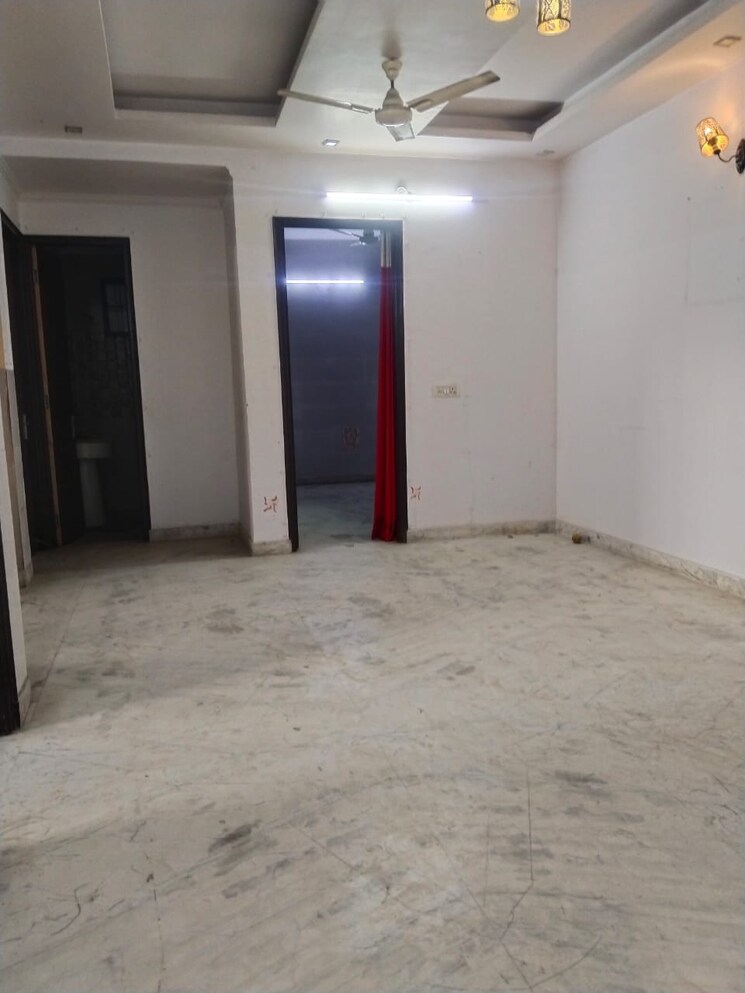 Room, ashoka-enclave-faridabad 3 Bedroom 1200 Sq.Ft. Builder Floor In Sector 34 Faridabad 9507888