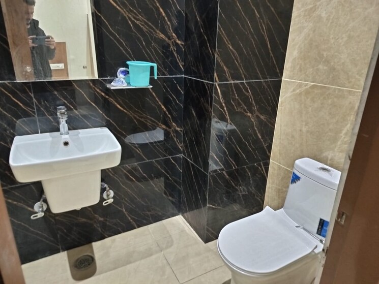 Master Bedroom, nk-sharma-savitry-greens 3 Bedroom 1850 Sq.Ft. Apartment In Lohgarh Zirakpur 9507861