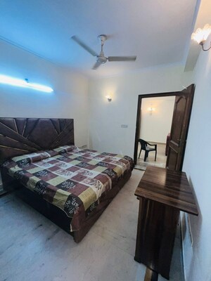 1 BHK Builder Floor For Rent in Saket