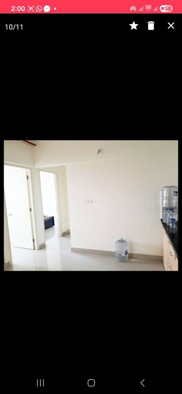 Room in 2 BHK Apartment at Amanora Trendy Homes, Hadapsar – for Rent