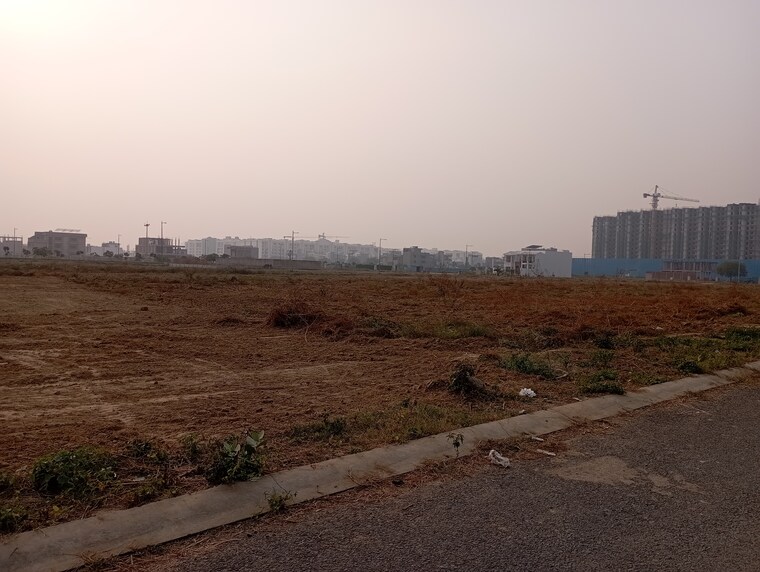 undefined, wave-city  194 Sq.Yd. Plot In Wave City Ghaziabad 9507884