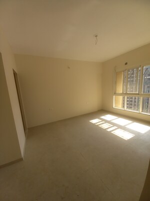 Room in 2 BHK Apartment at Dosti West County Phase 4 Dosti Pine, Balkum Pada – for Rent