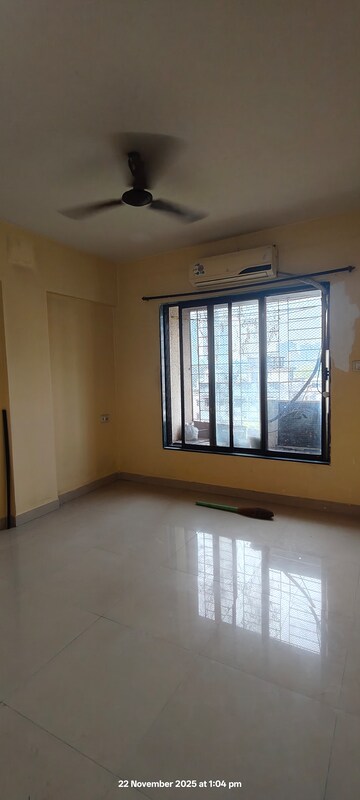 2 BHK Apartment For Rent in Trimurti Narayan, Mulund East