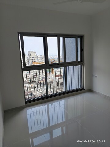 Room in 2 BHK Apartment at Amanora Trendy Homes, Hadapsar – for Rent