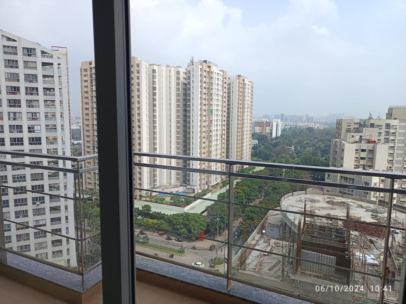 2 BHK + Extra Room 850 Sq.Ft. Apartment in Amanora Trendy Homes