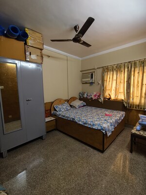 Bedroom in 2 BHK Apartment at Vrindavan CHS Malad, Malad East – for Rent