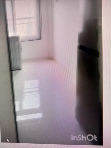 Room in 3 BHK Apartment at Goregaon West – for Rent