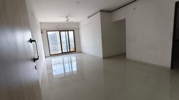 Room in 3 BHK Apartment at Kanakia Spaces Levels, Malad East – for Rent