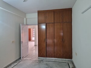 Room in 3 BHK Apartment at Today Blossoms I, Sector 47 – for Rent
