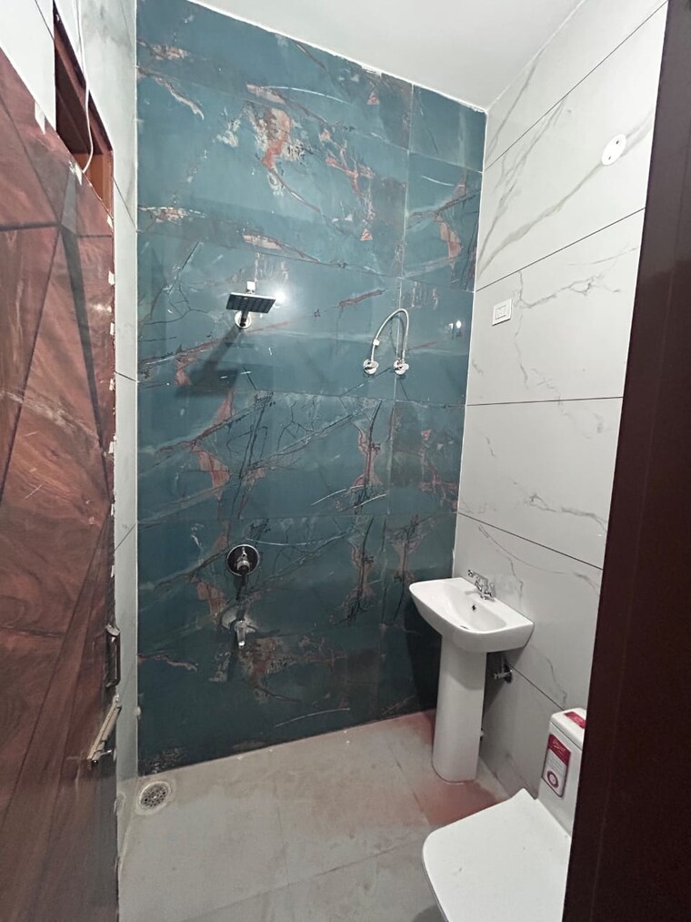 Bathroom, ambala highway 3 Bedroom 900 Sq.Ft. Independent House In Ambala Highway Zirakpur 9508031