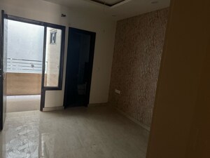 Room in 3 BHK Apartment at Oasis Green, Patiala Road – for Rent