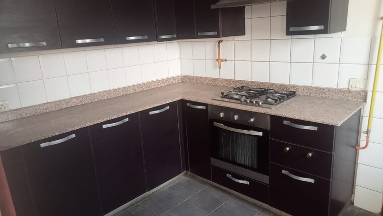 Kitchen, smart-world-orchard 3 Bedroom 1680 Sq.Ft. Apartment In Sector 61 Gurgaon 9508078