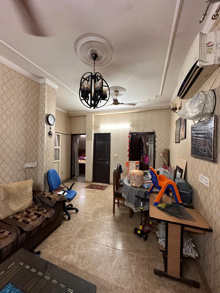 Living Room, green fields colony 3 Bedroom 1800 Sq.Ft. Builder Floor In Green Fields Colony Faridabad 9508080