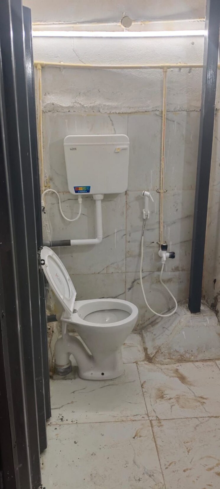 Bathroom, rt nagar 3 Bedroom 2400 Sq.Ft. Independent House In Rt Nagar Bangalore 9508086