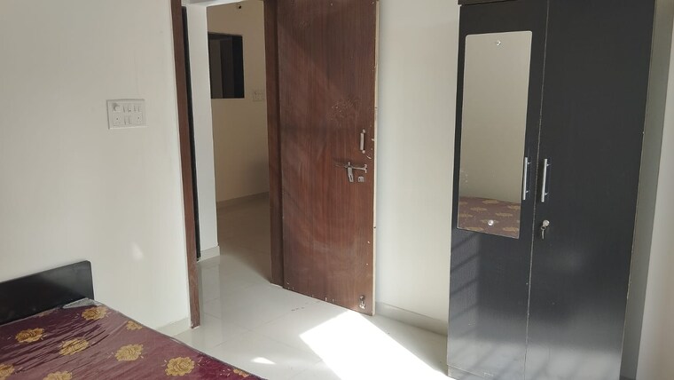 Room, kharadi Pg For Boys & Girls In Kharadi 9508083