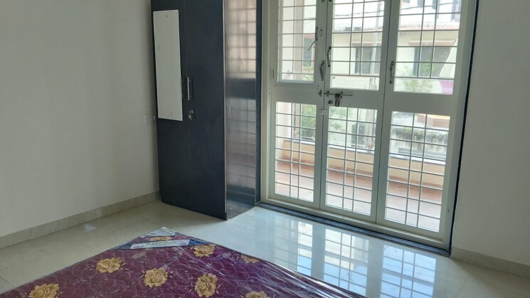 Room, kharadi Pg For Boys & Girls In Kharadi 9508083