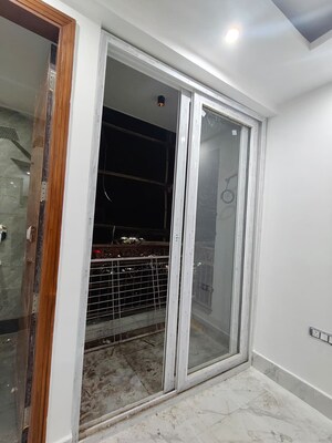 Building Lobby in 1 BHK Builder Floor at Saket – for Rent