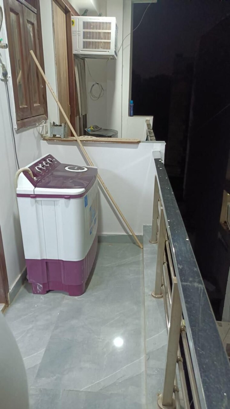 Team Area, saket 1 Bedroom 550 Sq.Ft. Builder Floor In Saket Delhi 9508165