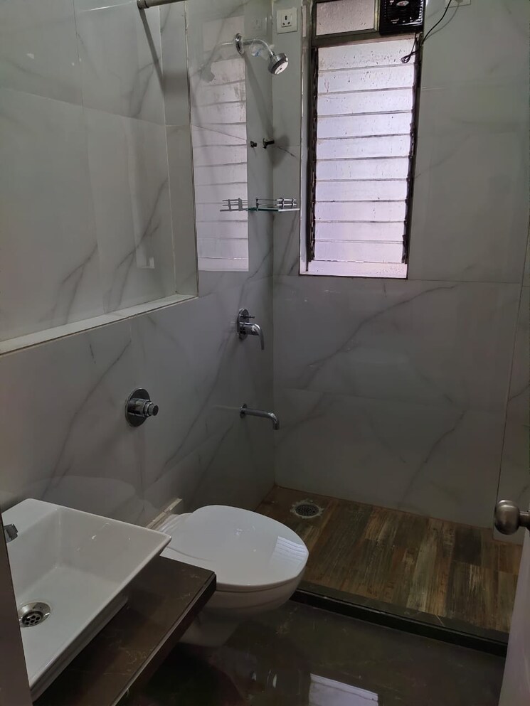 Bathroom, kukreja-hari-kunj-3 2 Bedroom 656 Sq.Ft. Apartment In Chembur Mumbai 9508168