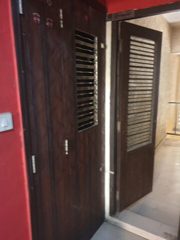 Furnished Amenities in 2 BHK Apartment at Omkar Raga, Chembur – for Rent