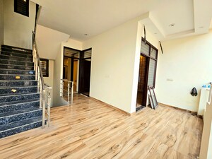 Room in 3 BHK Builder Floor at Vip Road – for Sale