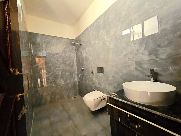 Kitchen, vip road 3 Bedroom 190 Sq.Yd. Builder Floor In Vip Road Zirakpur 9508238