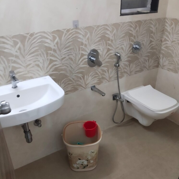 Bathroom, mohite-anuj-aura 1 Bedroom 435 Sq.Ft. Apartment In Pant Nagar Mumbai 9508208