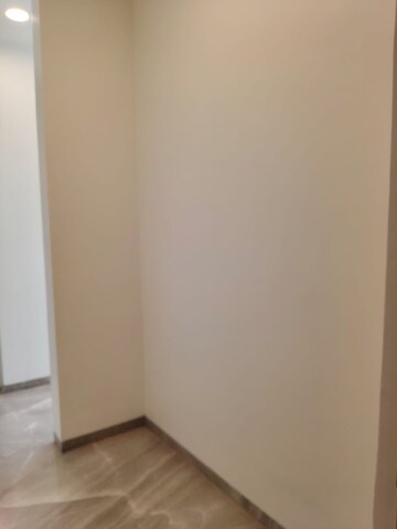 Room in 2 BHK Apartment at Piramal Mahalaxmi, Mahalaxmi – for Rent