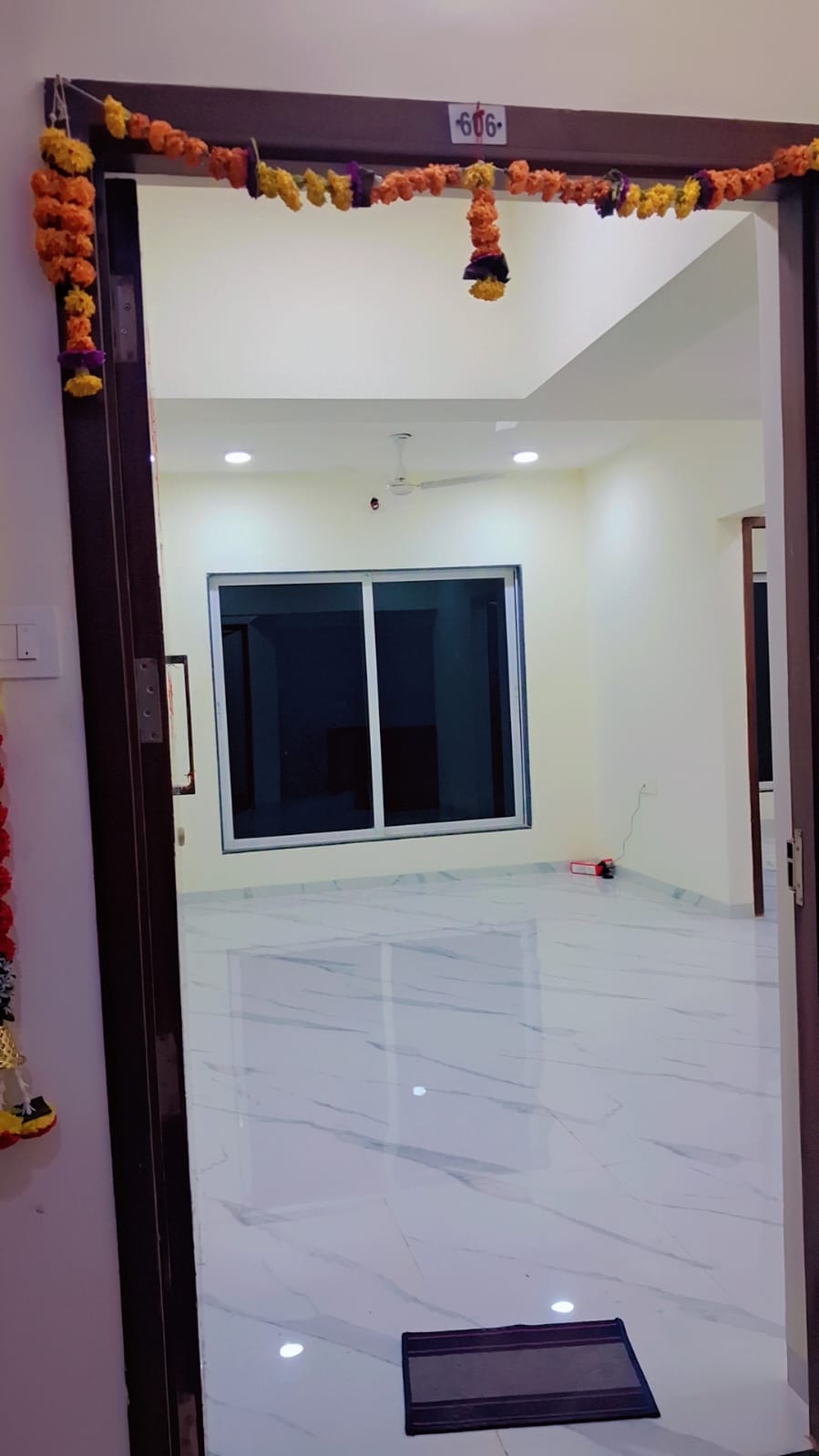 2 BHK + Pooja Room Apartment For Rent in Arihant View