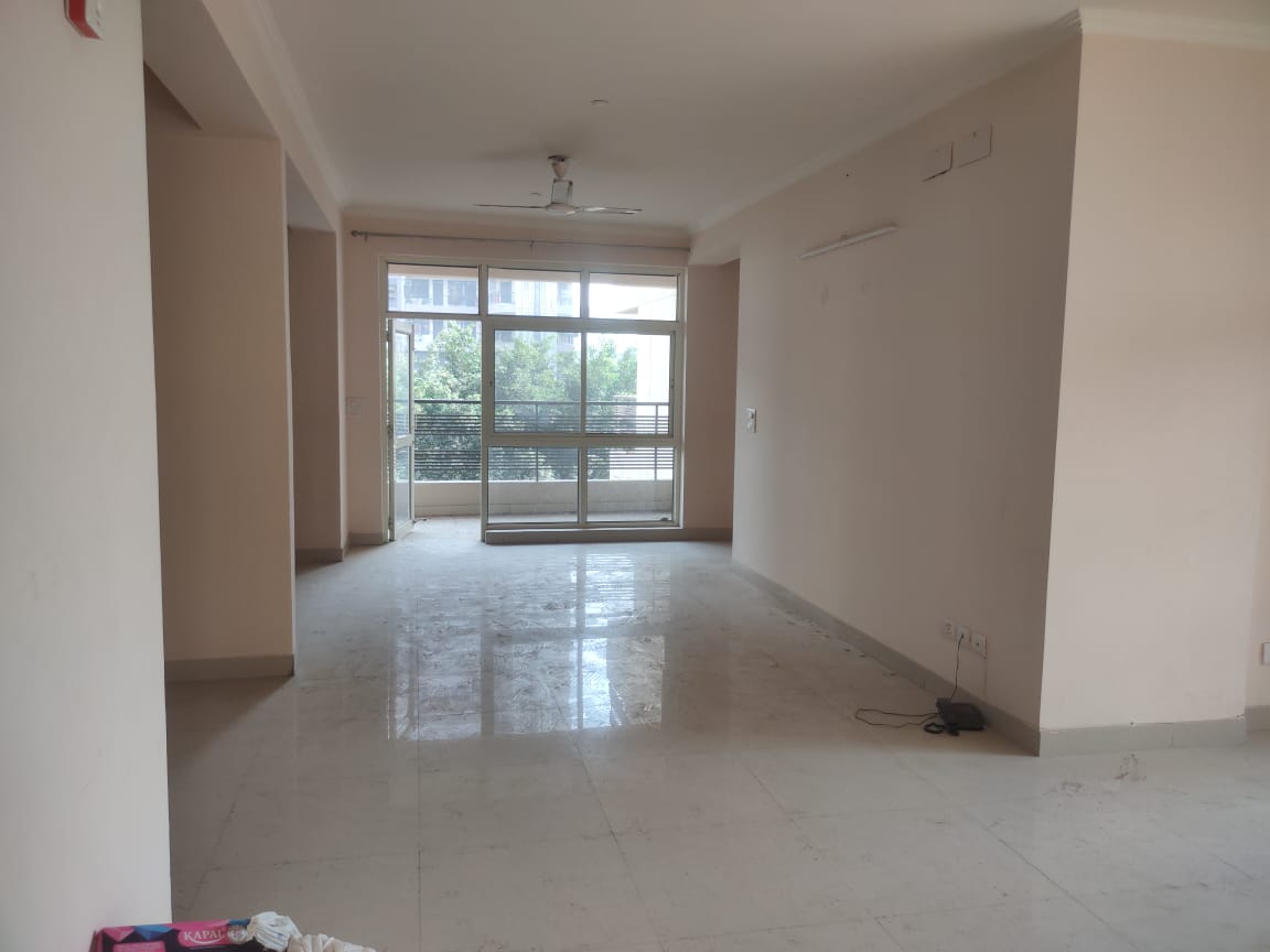 3.5 BHK + Study Room Apartment For Rent in Landmark Towers
