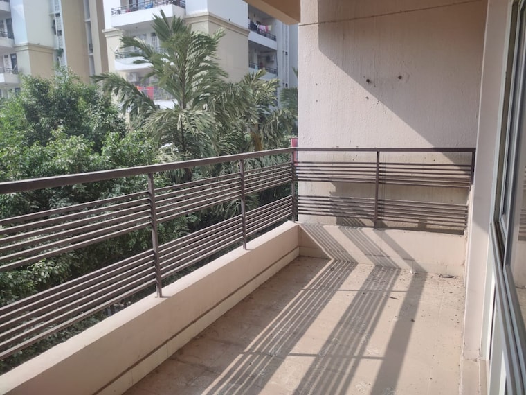 Balcony, landmark-towers 3.5 Bedroom 2400 Sq.Ft. Apartment In Sector 51 Gurgaon 9508316