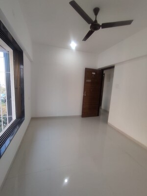 Room in 2 BHK Apartment at Advait 78 East, Kurla East – for Rent