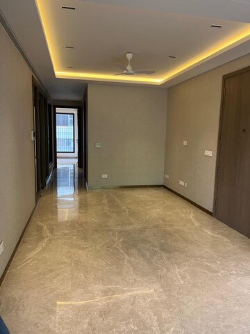 Room in 4 BHK Builder Floor at Greater Kailash I – for Rent