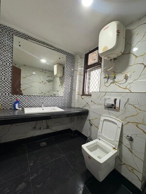 Attached Bathroom in 3 BHK Builder Floor at Saket – for Rent