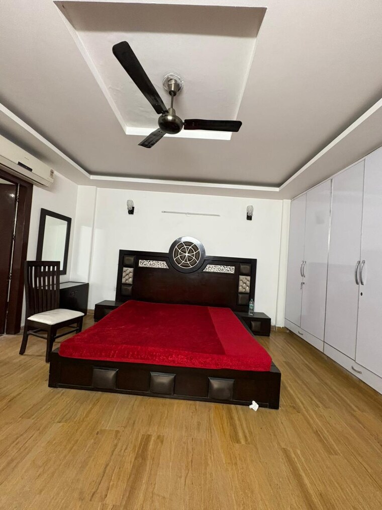Bedroom, saket 3 Bedroom 200 Sq.Yd. Builder Floor In Saket Delhi 9508324
