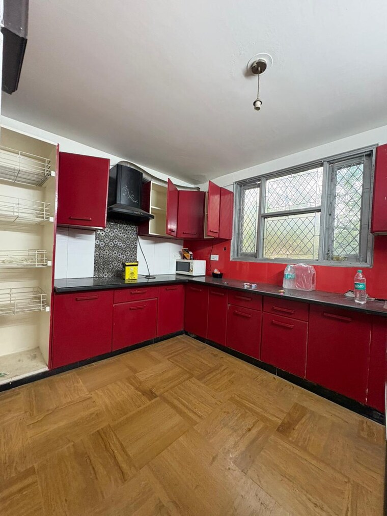 Kitchen, saket 3 Bedroom 200 Sq.Yd. Builder Floor In Saket Delhi 9508324