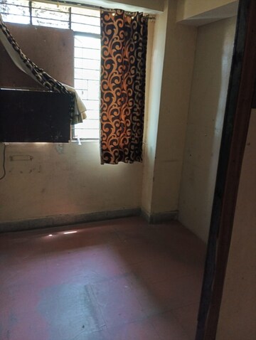 Living Room in  Showroom at Boring Road – for Rent